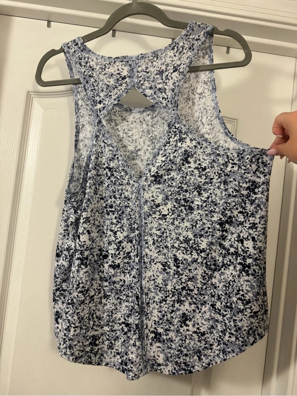 Athleta Grey, Black, and White Speckled Open-Back Tank - Picture 5 of 9